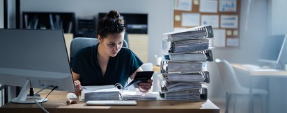 Túl sokat dolgozik? Testi és lelki betegségekhez is vezethet a túlterheltség