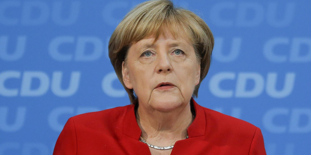 Erika Steinbach, była przewodnicząca Związku Wypędzonych, poinformowała, że odchodzi z partii CDU. Decyzja ta ma związek z polityką migracyjną rządu Angeli Merkel, z którą Steinbach się fundamentalnie nie zgadza. 