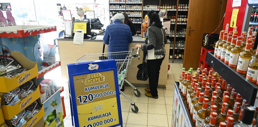 To tu kupili szczęśliwy kupon Lotto. Wygrana jest gigantyczna!