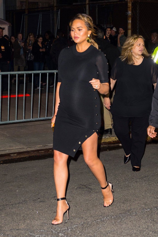 Chrissy Teigen 