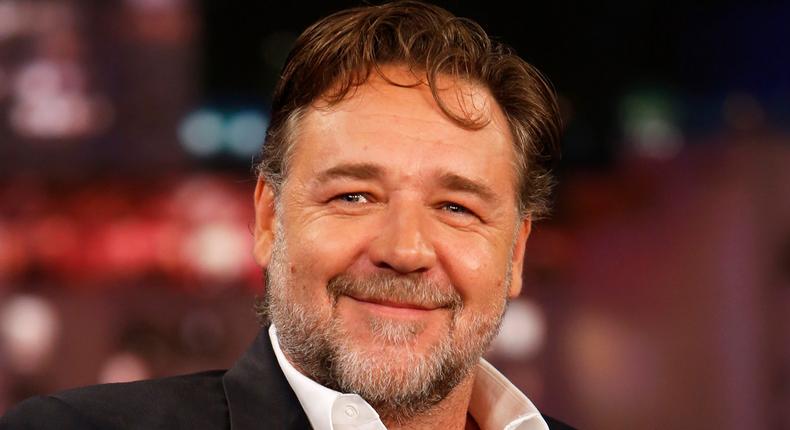 Russell Crowe is unhappy with the plan to present some Oscars during TV ad breaks. [New idea]