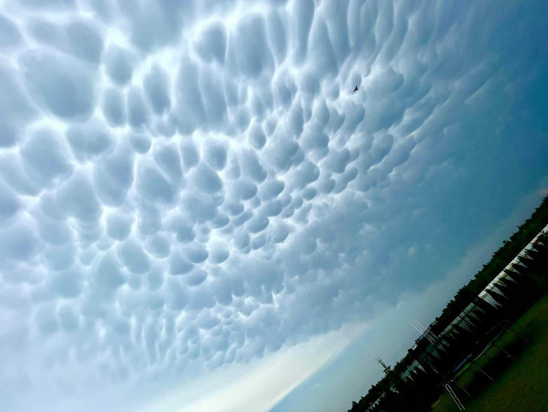 Chmury mammatus w Warszawie