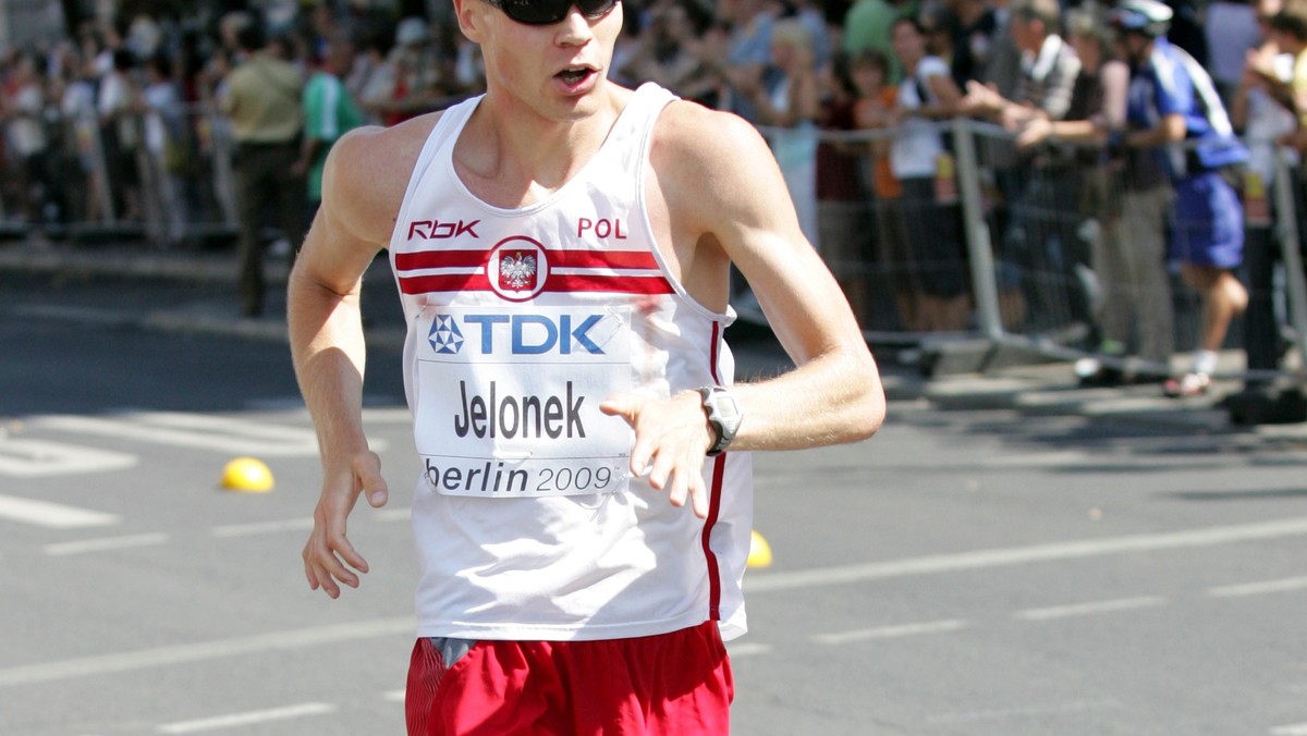 Rosjanin Stanisław Jemielianow z czasem 1:20.10 triumfował w pierwszej konkurencji (chodzie na 20 km mężczyzn) 20. Mistrzostw Europy w Lekkiej Atletyce 2010, które rozgrywane są w Barcelonie. W konkurencji wzięło udział trzech Polaków, najlepszy z nich - Jakub Jelonek - ukończył rywalizację na ósmej pozycji, ze swoim najlepszym wynikiem w sezonie 1:22.24.