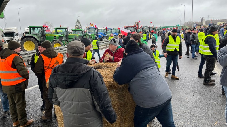 Protest podlaskich rolników i myśliwych na S8