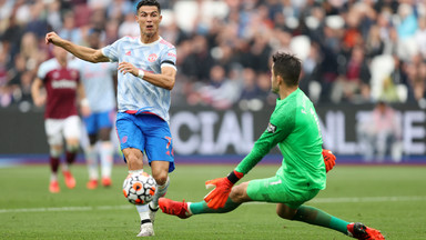 Ależ to były pojedynki! Show Ronaldo i Fabiańskiego. Szalony mecz w Londynie