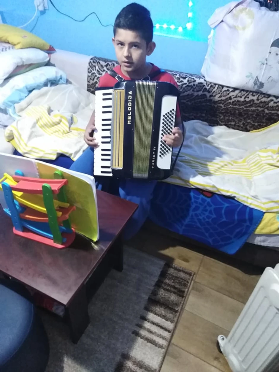 Kristijan i harmonika, ljubav na prvu dirku