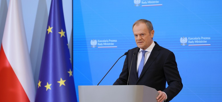 "Sytuacja jest krytyczna". Donald Tusk zapowiedział spotkanie dwóch rządów