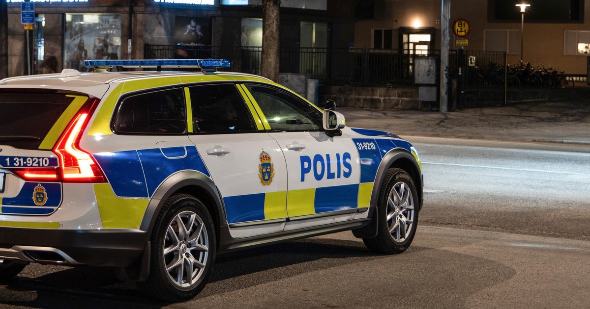 Tragedia w Sztokholmie. Autobus wjechał w przystanek, są ofiary śmiertelne