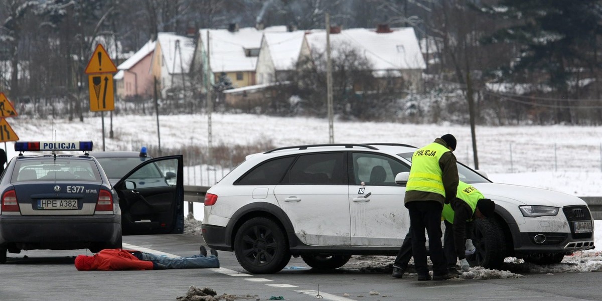 STOK POLICJANT POSTRZELENIE DK 92