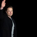 Musk zapewnia pracowników, że nie powinni "przejmować się szaleństwem giełdowym"