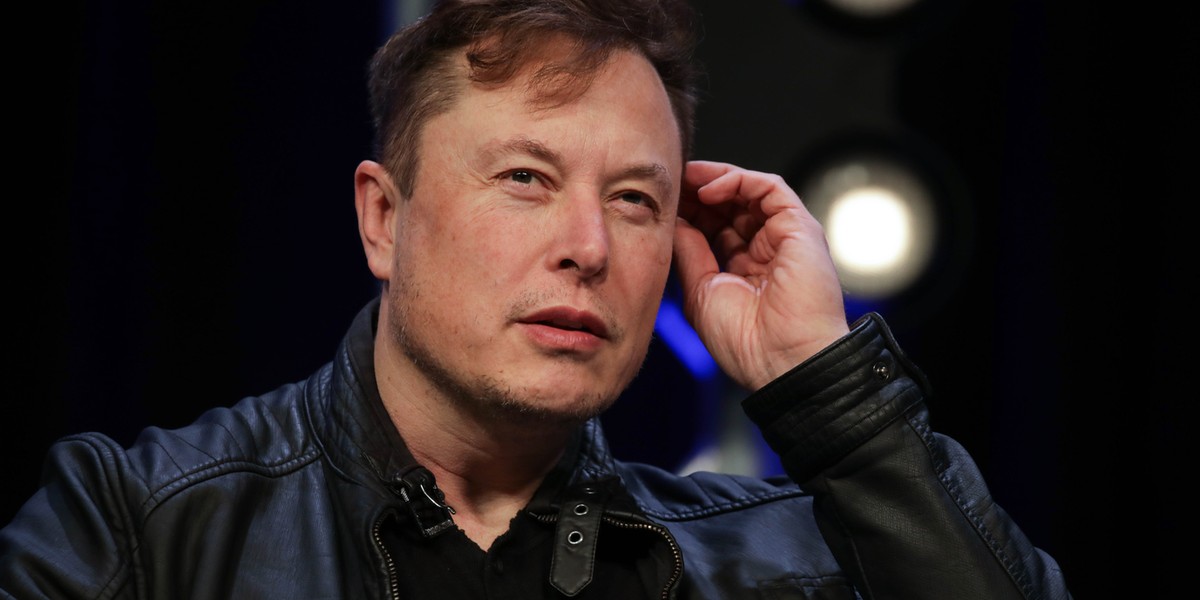 Elon Musk ostrzega użytkowników Starlinka w Ukrainie.