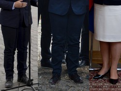 Już nie jak sołtys... Krytyka sprawiła, że Beata Szydło staranniej dobiera buty. FOTO