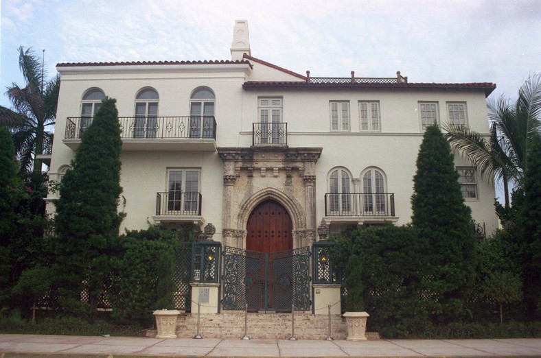 Casa Casuarina - na schodach tej willi zginął Versace