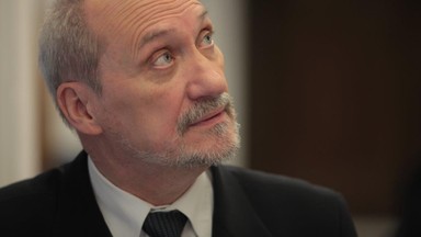 Antoni Macierewicz odpiera zarzuty i broni likwidacji WSI