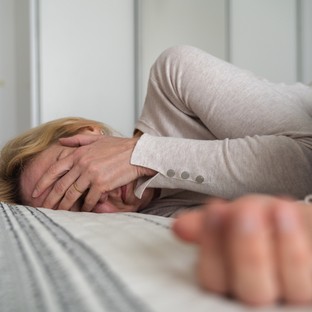 Állandóan fáradt? Egy rejtett hormonprobléma is állhat a háttérben