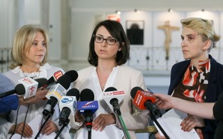 Nowoczesna zawiadomiła prokuraturę ws. wypowiedzi Mazurek o 'kolesiach'