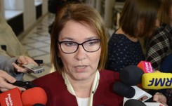 Mazurek chce wystąpić o monitoring biur posłów. 'Ja nie wiem, jakie są koszty, będę rozmawiała z Marszałkiem Sejmu'
