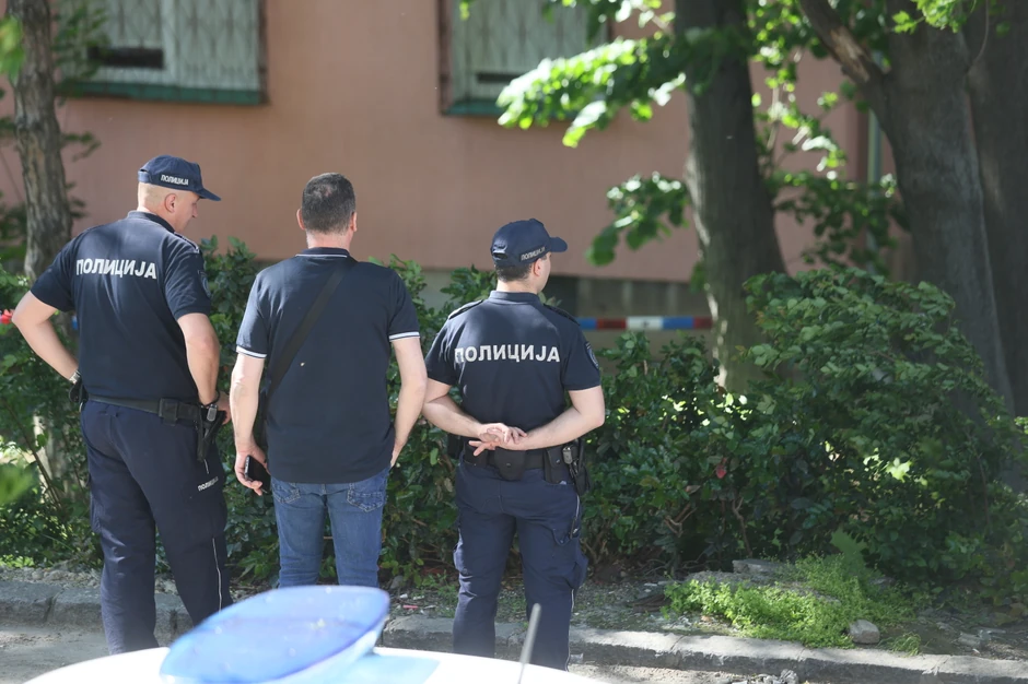 Inspektori na mestu ubistva na Konjarniku