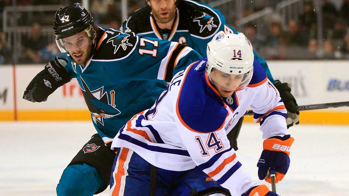 Edmonton Oilers wykorzystali atut własnego lodu i gorszą dyspozycję Minnesota Wild. Nafciarze ograli niedawnego lidera Konferencji Zachodniej 4:1, popisowe zagrania pokazał w meczu Jordan Eberle strzelec dwóch goli.