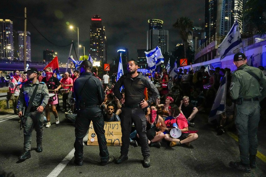 Desetine hiljada ljudi na ulicama širom zemlje