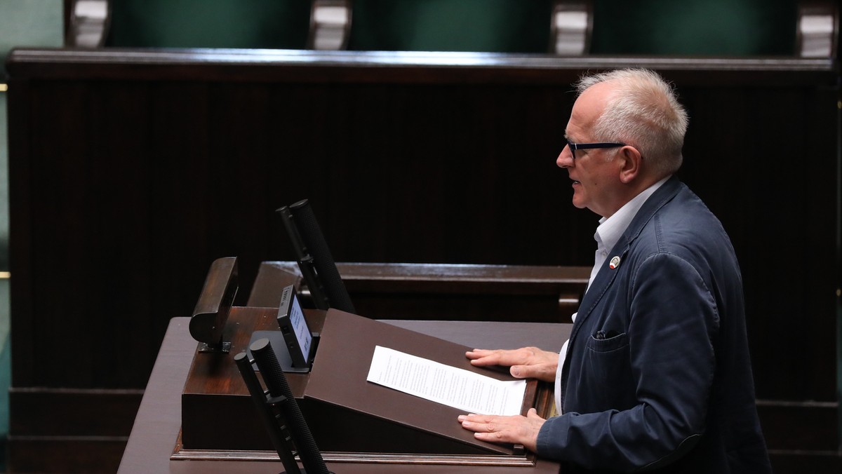 Krzysztof Czabański, przewodniczący Rady Mediów Narodowych, wytknął wicepremier Jadwidze Emilewicz, że ta "na antenach Polskiego Radia była przez 9 godzin".