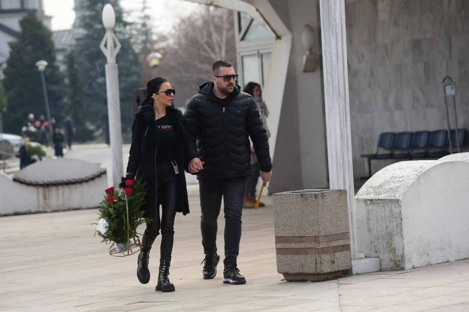 Mladen i Jelena na sahrani