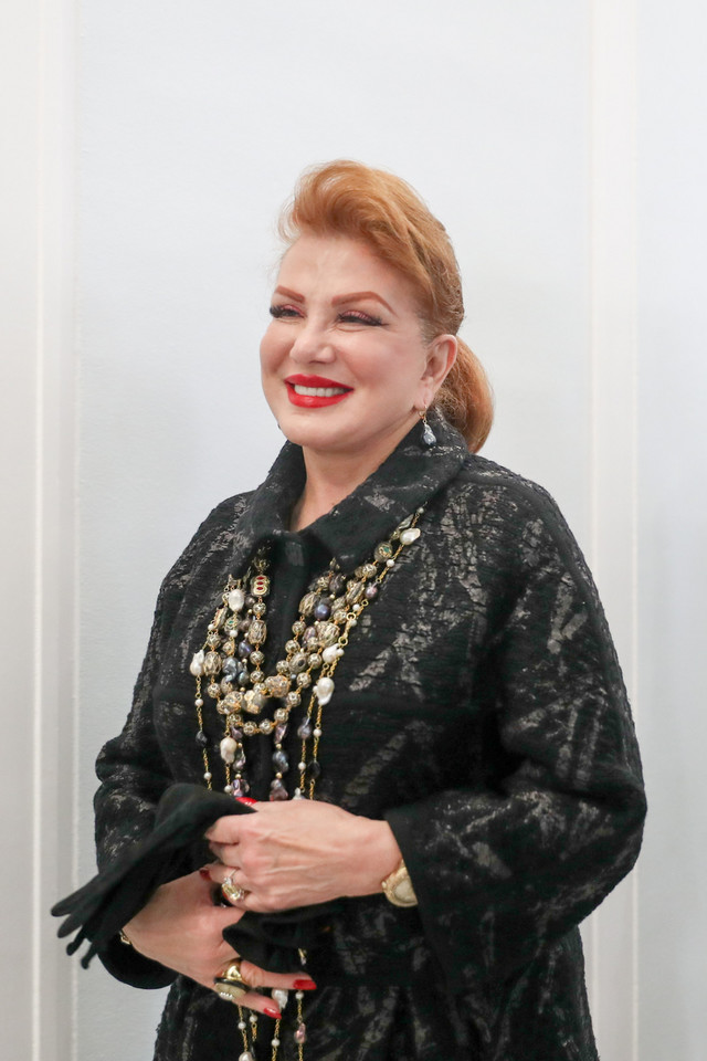 Najlepsze stylizacje Georgette Mosbacher