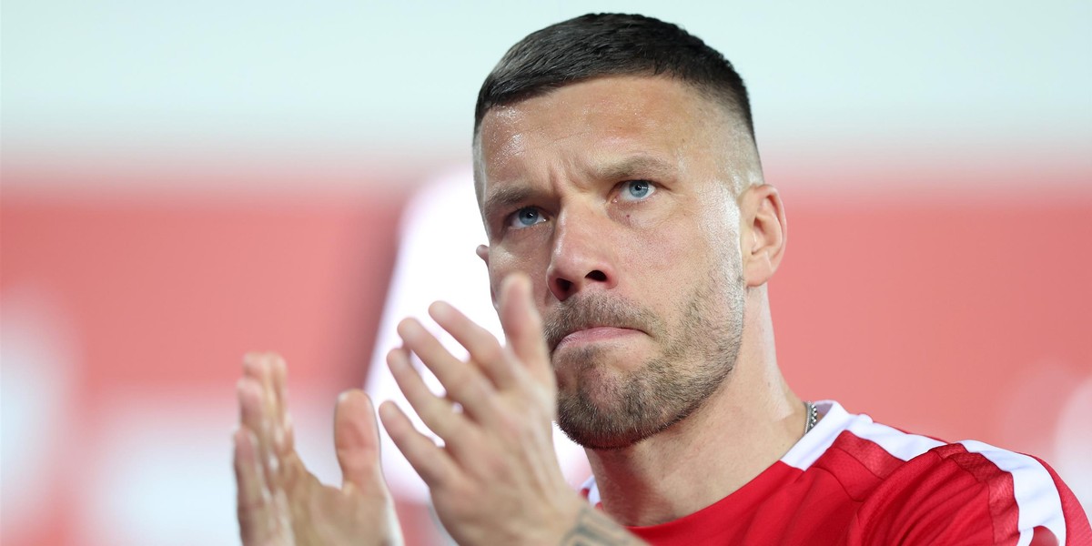 Lucas Podolski mocno przejmuje się losem Górnika. 