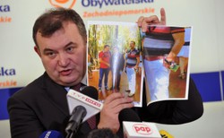 Neumann o Gawłowskim: Wyjdzie na mównicę w Sejmie pokaże prawdziwe dno zarzutów, ktoś spadnie z krzesła