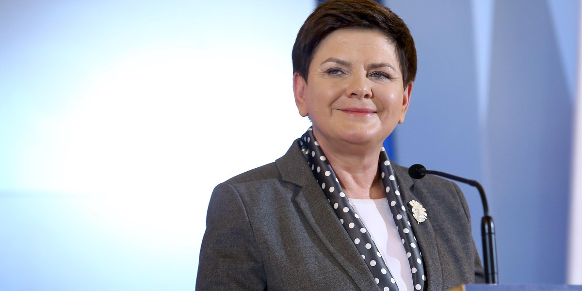 Szydło dała sobie nagrodę także w roku 2016