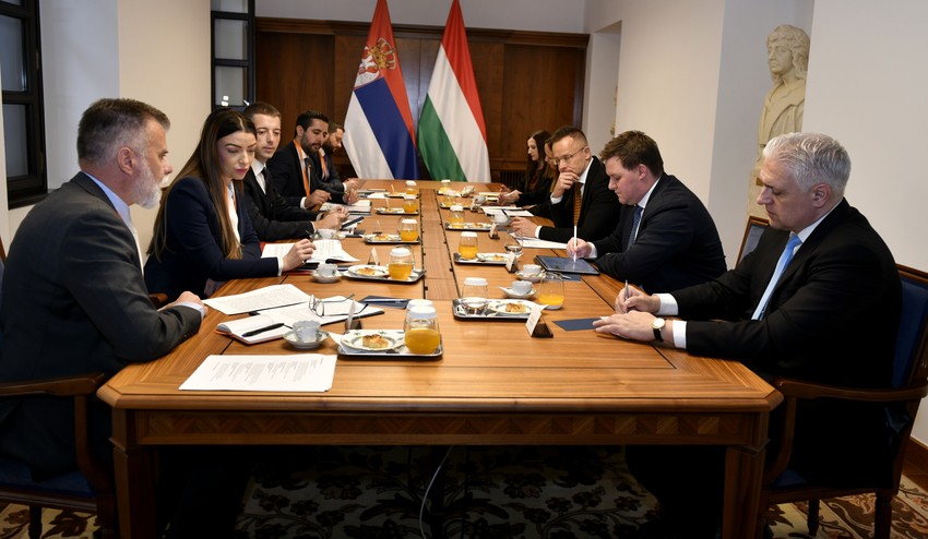 Siniša Mali u Mađarskoj