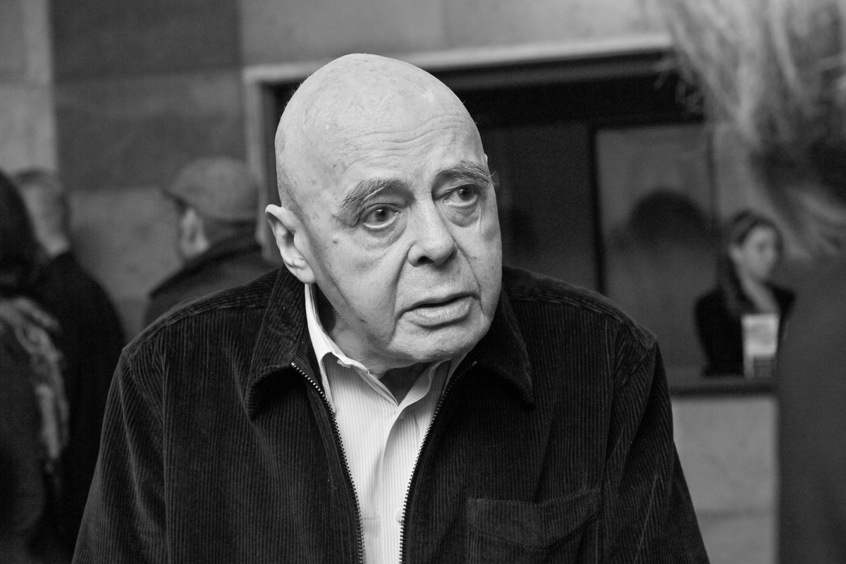 Stanisław Tym gdy zmarła jego żona, był już związany z inną kobietą