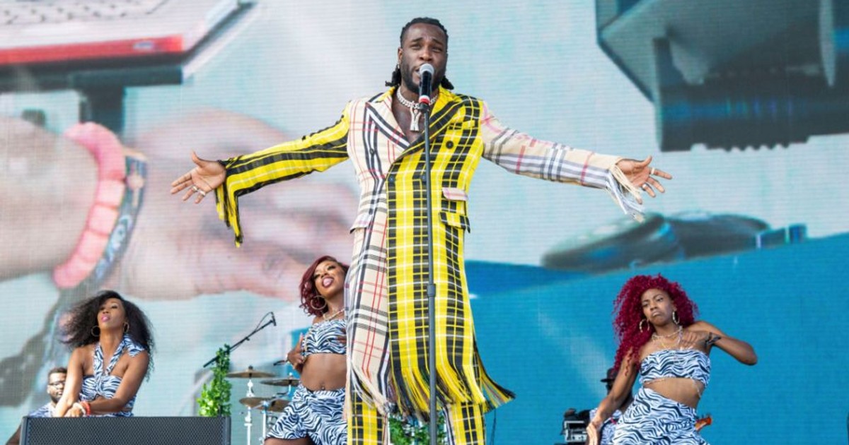 Video Burna Boy performs at the Grammys' reception ahead of the