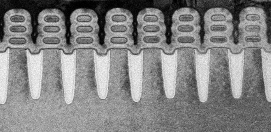 Przekrój tranzystorów GAAfet wykonanych w eksperymentalnym procesie klasy 5 nm IBM, Samsunga i Global Foundries.