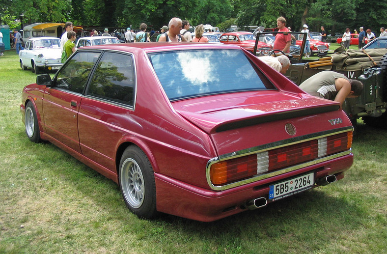 Tatra 700 GT