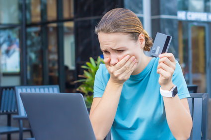 Co drugi Polak zetknął się z oszustwem w internecie