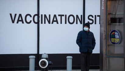 New Yorkban is kötelező lesz a koronavírus elleni védőoltás