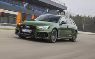 Audi RS4 Avant - kombi z ogniem w ...