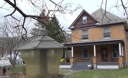 Słynny dom z „Milczenia owiec” zamienił się… w hotel [WIDEO]