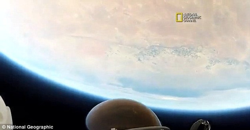 Pad je ukupno trajao 9 minuta i tri sekunde