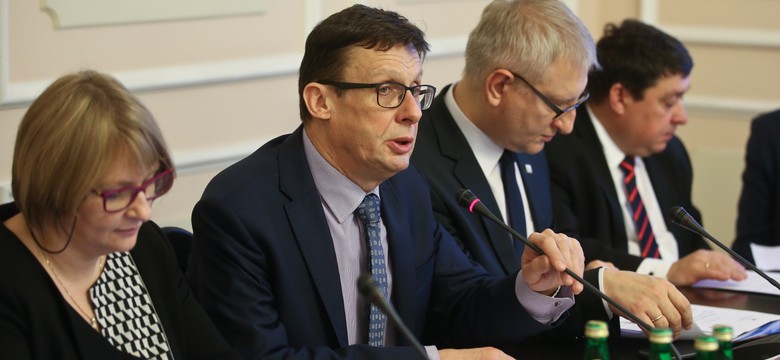 W komisji ustawodawczej przepadł wniosek PO i Nowoczesnej o odrzucenie projektu ustawy o TK