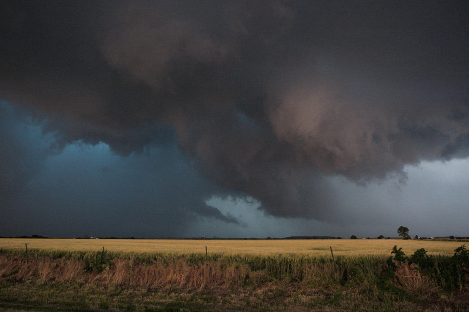 Gwałtowne tornada pustoszą USA