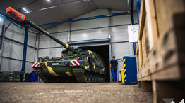 55 tonnás önjáró lövegekkel építenék újjá a magyar tüzérséget