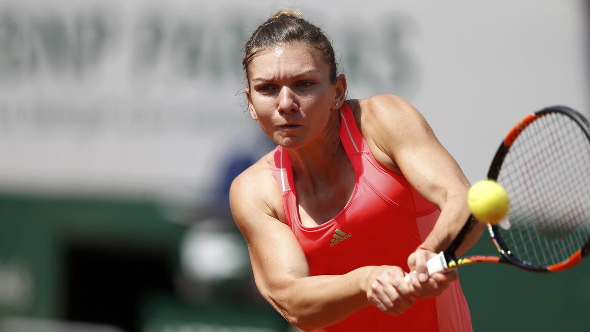 Pod koniec zeszłego roku 23-latka wystąpiła wielkim finale WTA po raz pierwszy w karierze. Zrobiła to z powodzeniem, bo zagrała o tytuł. Przegrała jednak z Amerykanką Sereną Williams. Ten sezon dla Rumunki Simony Halep jest słabszy, ale i tak 23-latka powinna ponownie wystąpić w Singapurze.