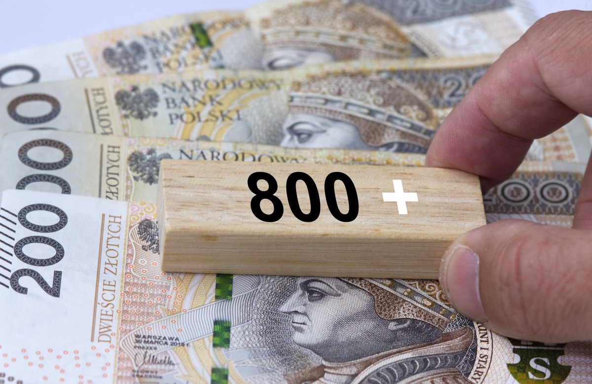 Nowelizacja ustawy wprowadza nowe warunki przyznawania świadczeń: 800+ i Dobry Start