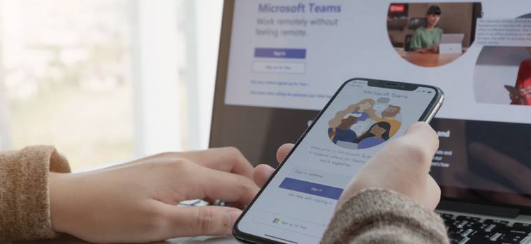 Microsoft Teams na telefony otrzyma inteligentne tłumaczenie