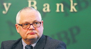 Glapiński: nadzór nad systemem bankowym powinien wrócić do NBP