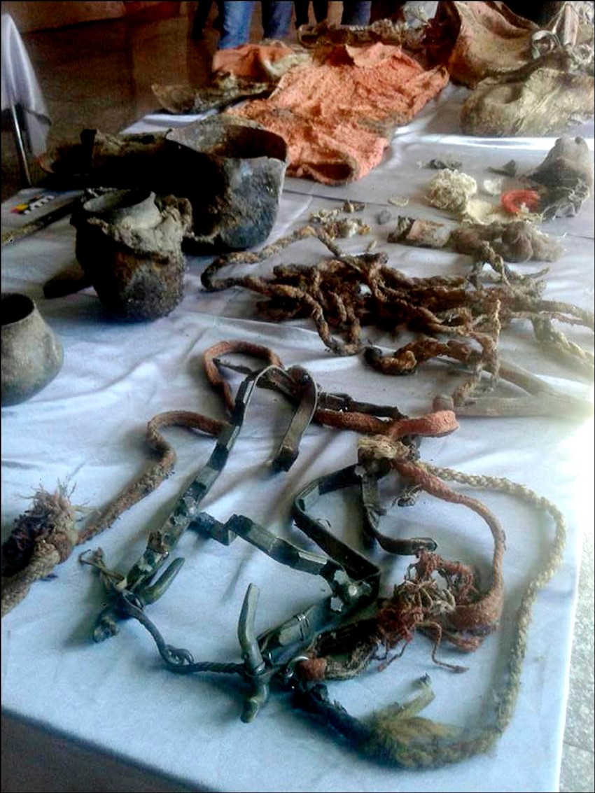 Brojni predmeti nađeni u grobnici