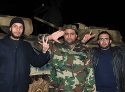 Bitwa o Trypolis. Żołnierze wspierają opozycję