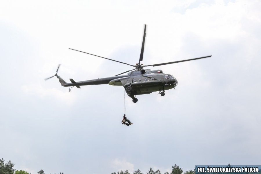 Antyterroryści z całego kraju ćwiczą w Kielcach